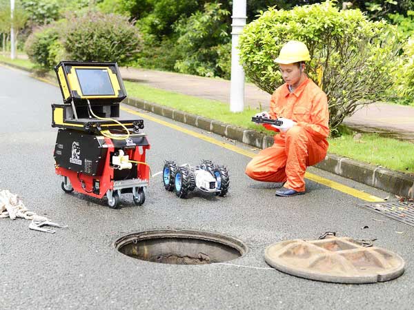 华龙管道机器人检测